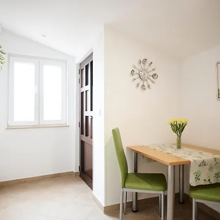 Galovic Guest house 3*