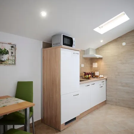 Guest house Galovic