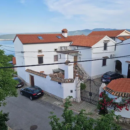 Guest house Galovic 3*