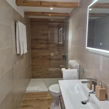 Guest house Galovic Brsec