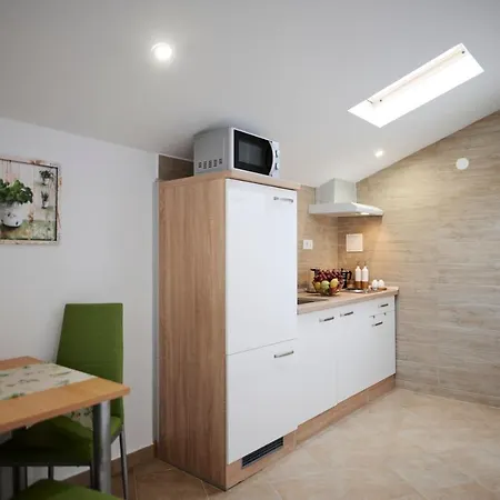 Guest house Galovic