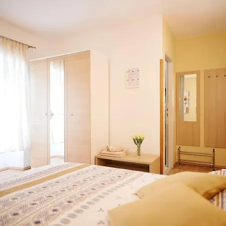 Guest house Galovic